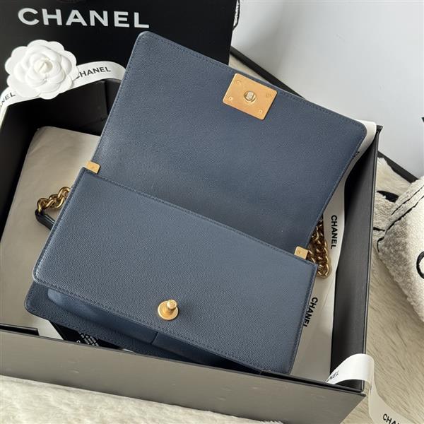 2026127214239847 700